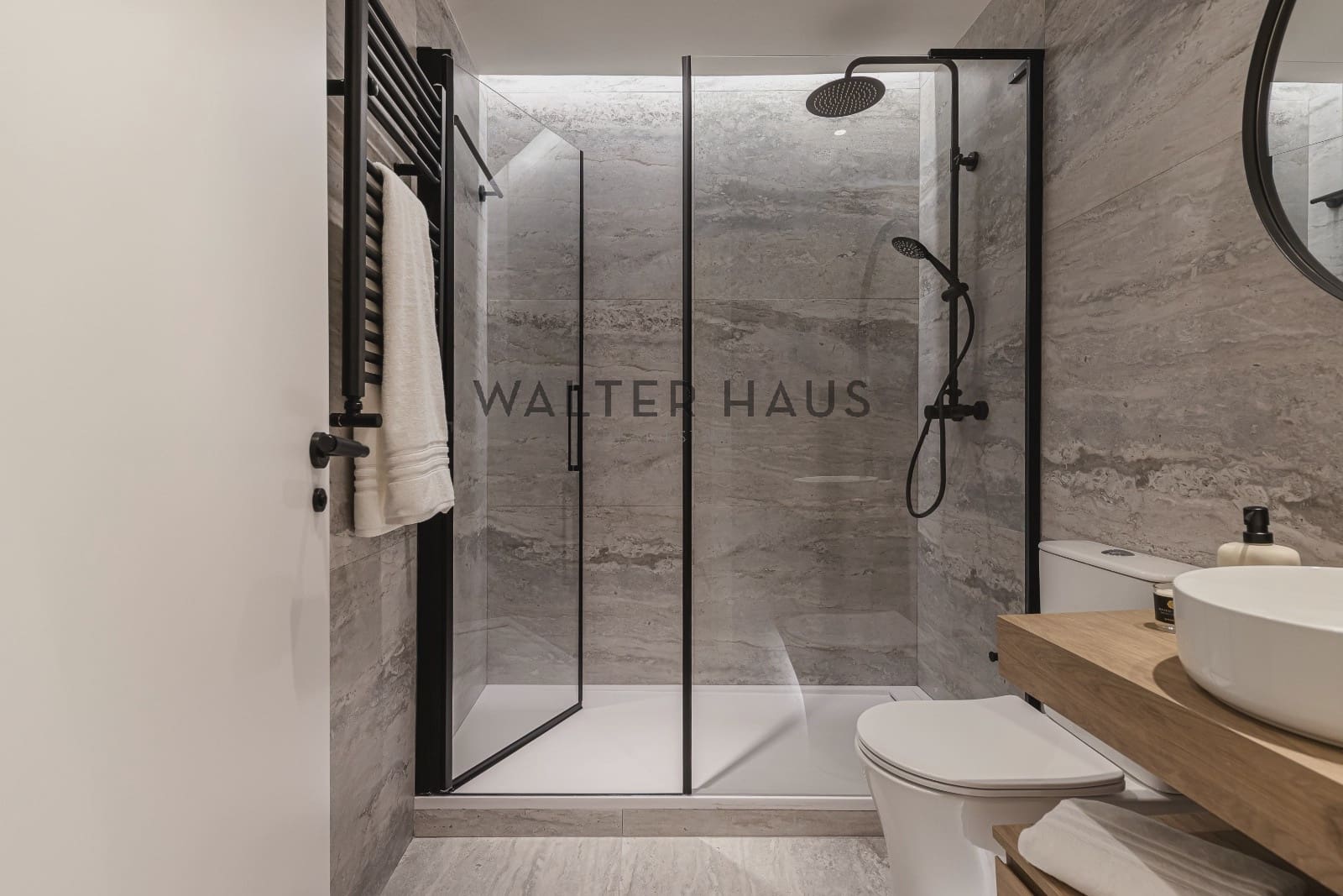 3 bedroom Flat for sale in Madrid city - € 1,100,000 (Ref: 9502945)