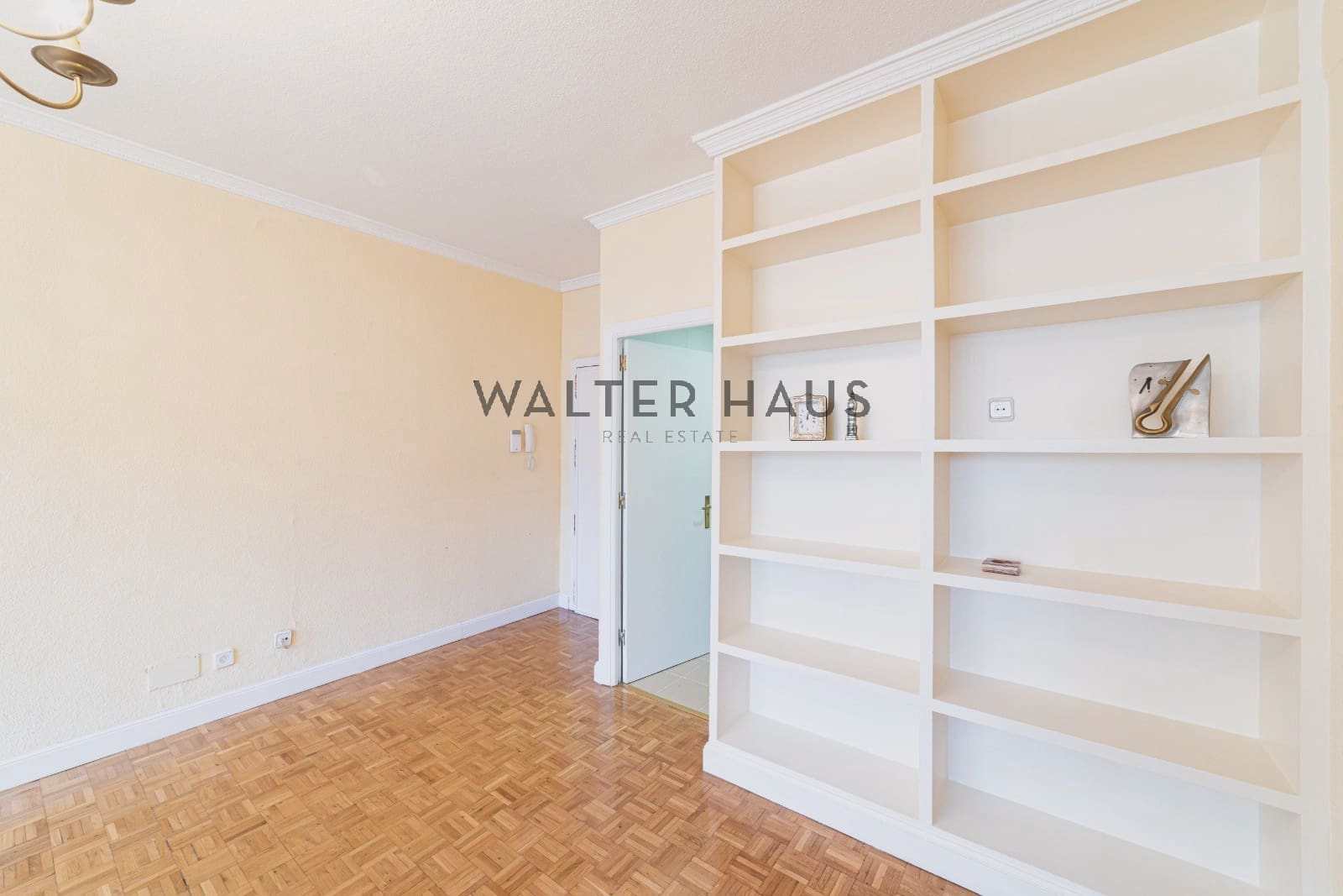 2 bedroom Flat for sale in Madrid city - € 1,200,000 (Ref: 9503451)