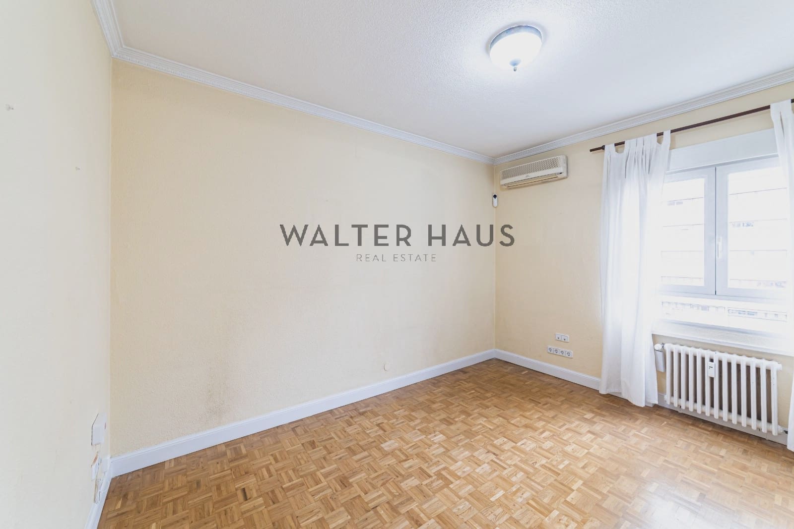 2 bedroom Flat for sale in Madrid city - € 1,200,000 (Ref: 9503451)