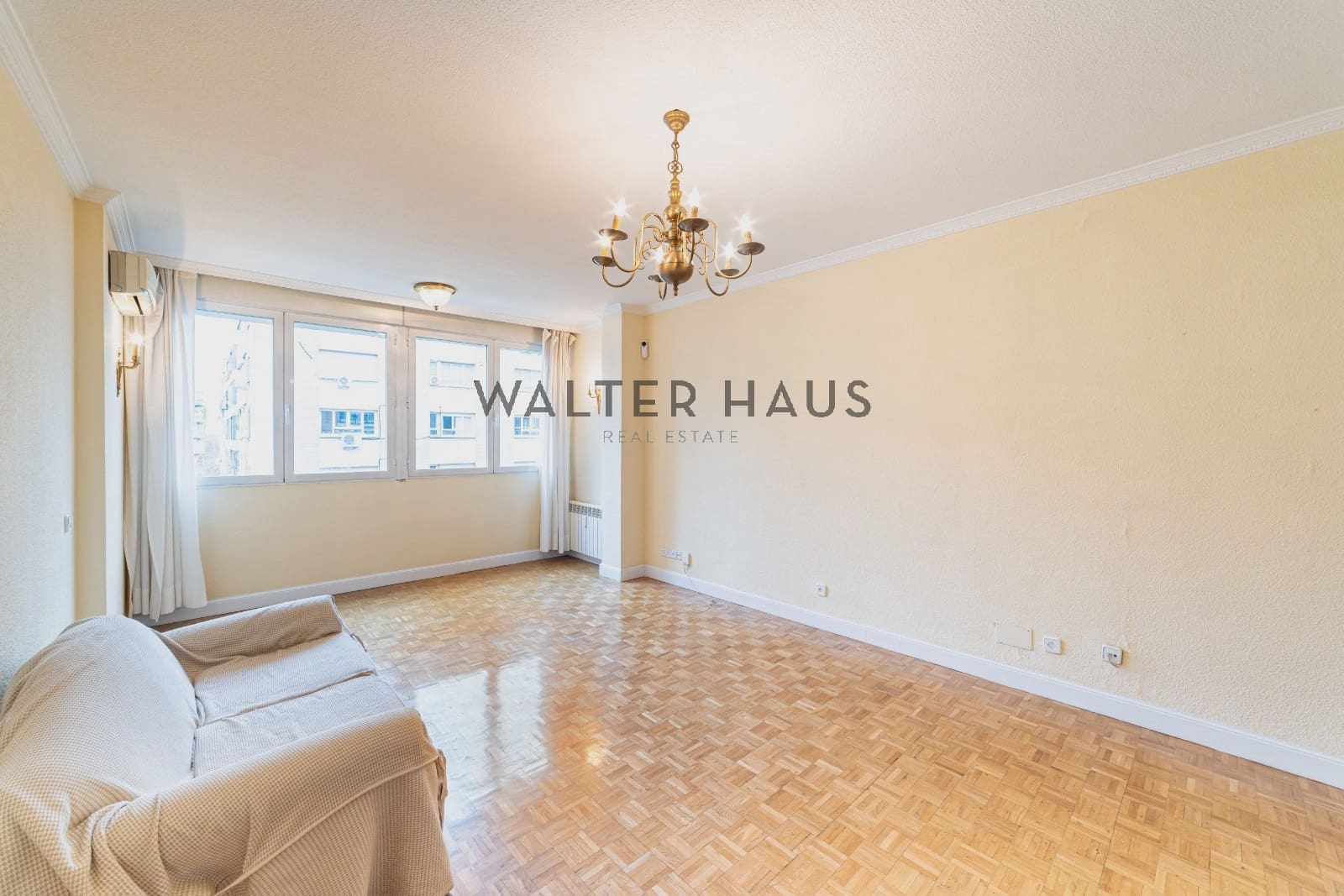 2 bedroom Flat for sale in Madrid city - € 1,200,000 (Ref: 9503451)