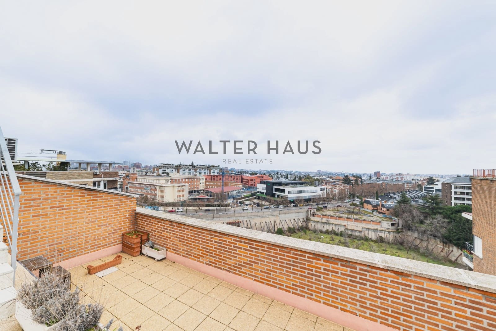 2 bedroom Flat for sale in Madrid city - € 1,200,000 (Ref: 9503451)