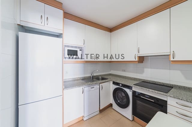 2 slaapkamer Flat te huur in Nueva España, Madrid stad met zwembad garage - € 2.100 (Ref: 9503451)