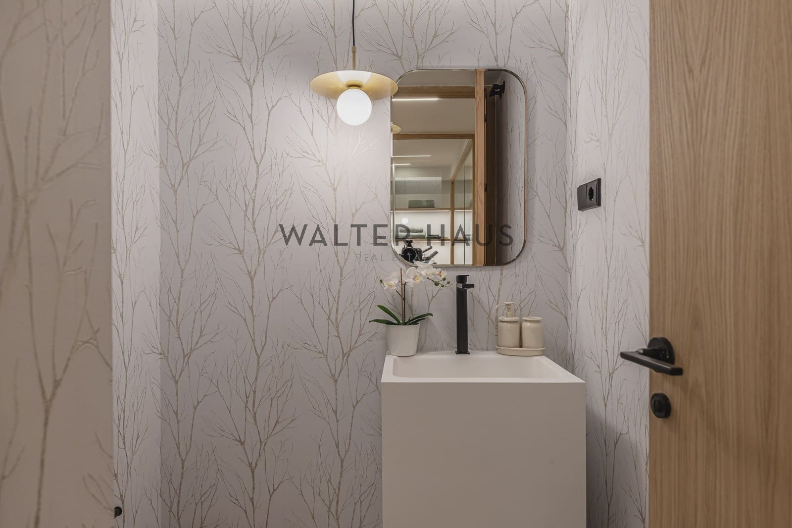 2 bedroom Flat for sale in Madrid city - € 2,190,000 (Ref: 9506932)