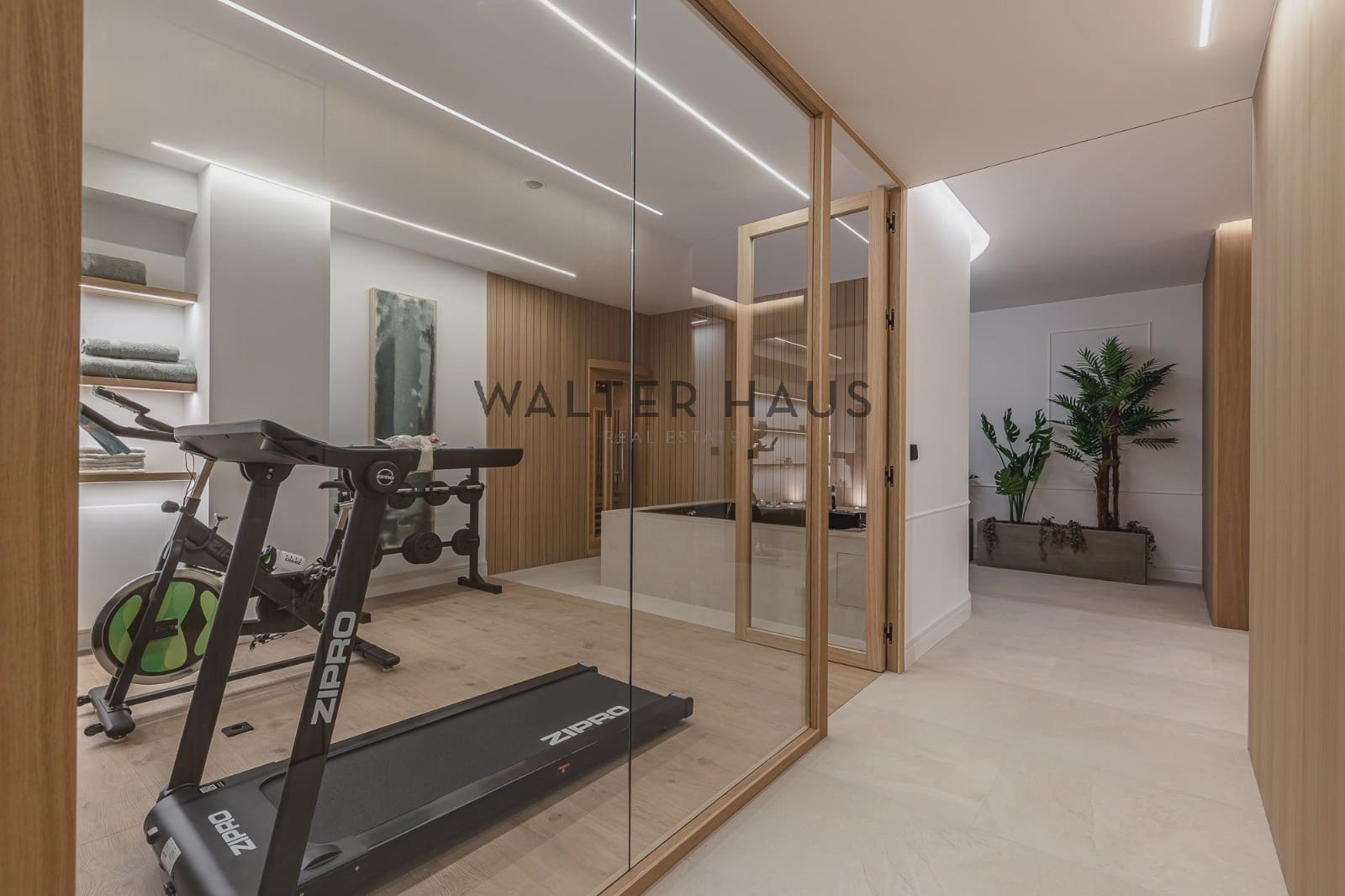 2 bedroom Flat for sale in Madrid city - € 2,190,000 (Ref: 9506932)