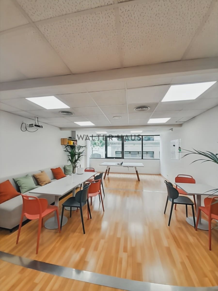 Oficina en Barcelona ciudad en alquiler - 9.800 € (Ref: 9506933)