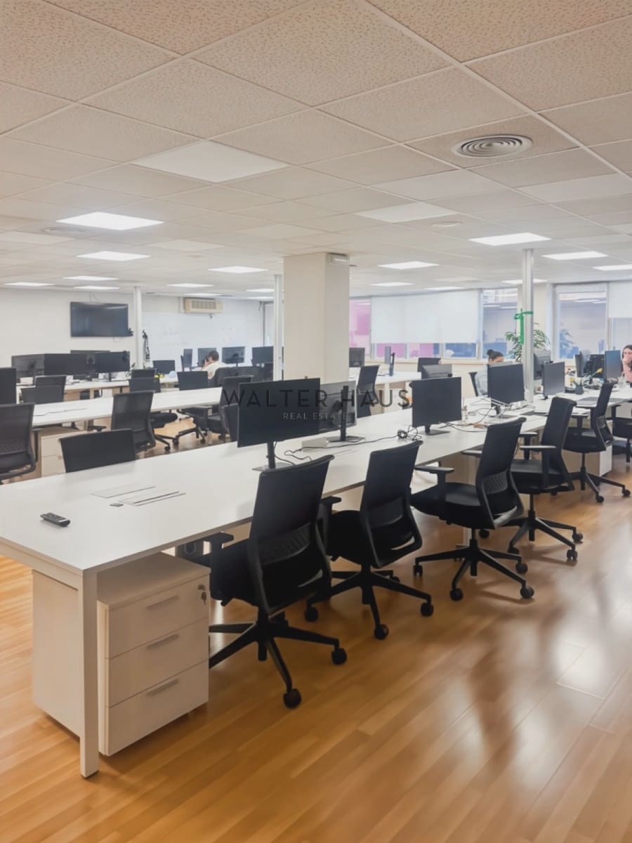 Oficina en Barcelona ciudad en alquiler - 9.800 € (Ref: 9506933)