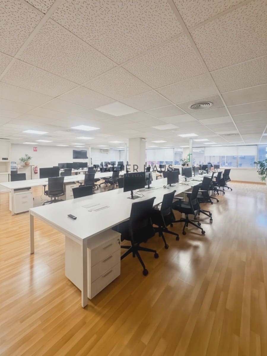 Oficina en Barcelona ciudad en alquiler - 9.800 € (Ref: 9506933)