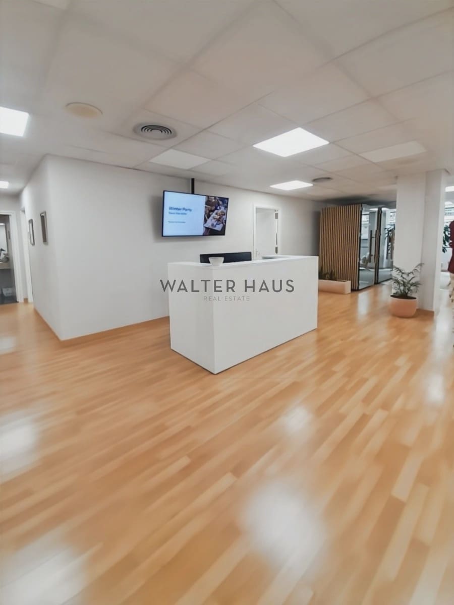 Oficina en Barcelona ciudad en alquiler - 9.800 € (Ref: 9506933)