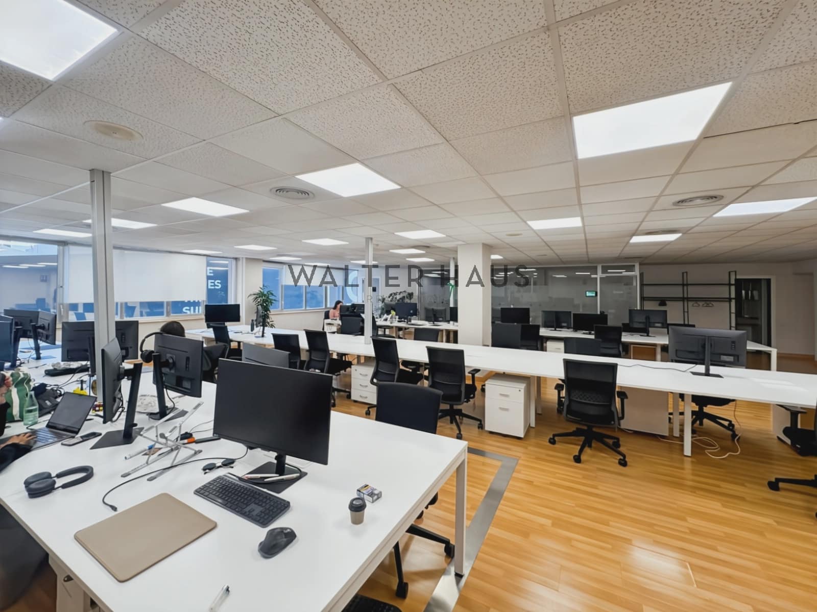 Oficina en Barcelona ciudad en alquiler - 9.800 € (Ref: 9506933)