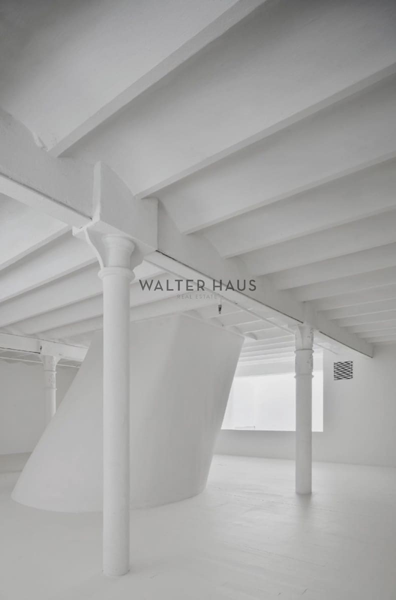 Commercial for sale in Barcelona city - € 1,500,000 (Ref: 9506934)