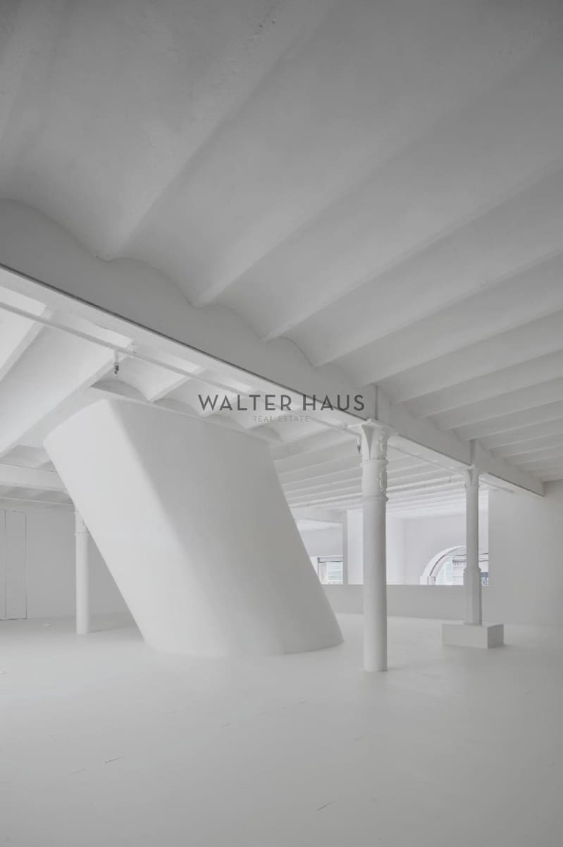 Commercial for sale in Barcelona city - € 1,500,000 (Ref: 9506934)