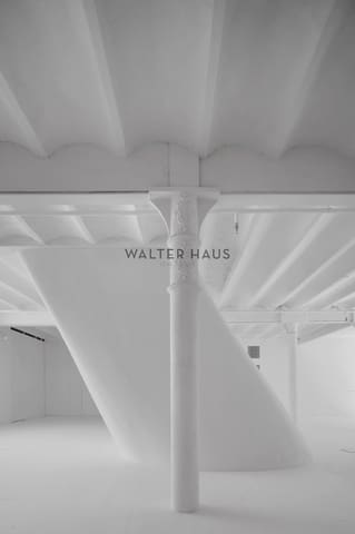 Commercial for sale in El Raval, Barcelona city - € 1,500,000 (Ref: 9506934)