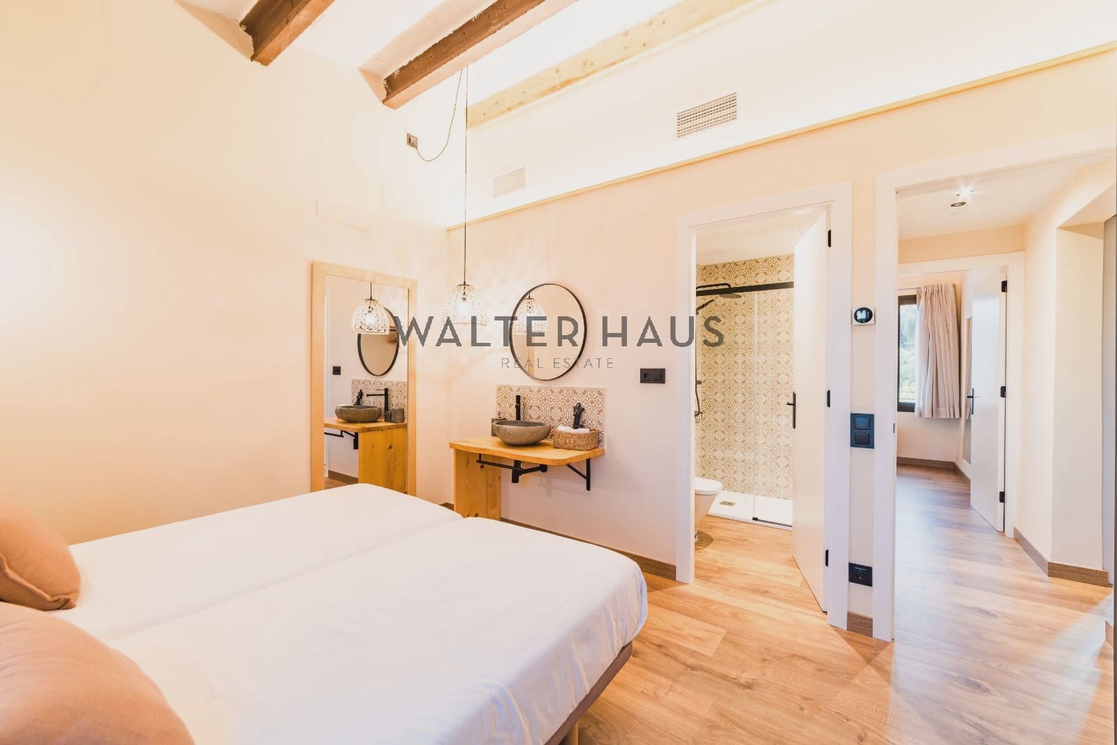 10 bedroom Villa for sale in Santa Cristina d'Aro with pool - € 6,950,000 (Ref: 9517903)