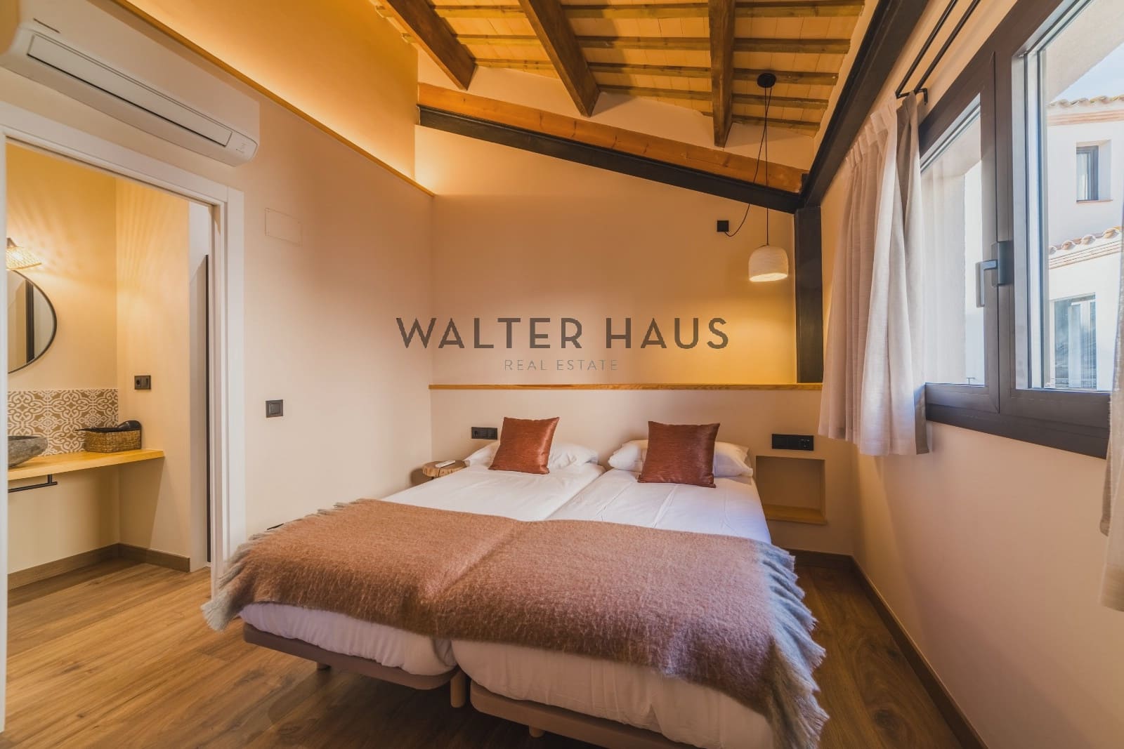 10 bedroom Villa for sale in Santa Cristina d'Aro with pool - € 6,950,000 (Ref: 9517903)