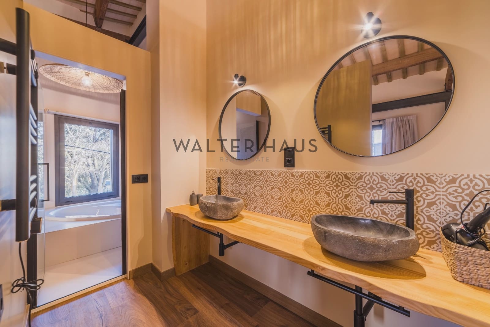 10 bedroom Villa for sale in Santa Cristina d'Aro with pool - € 6,950,000 (Ref: 9517903)