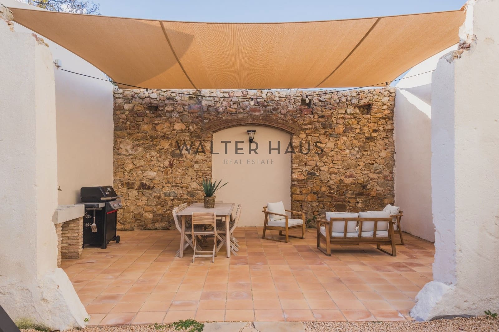 10 bedroom Villa for sale in Santa Cristina d'Aro with pool - € 6,950,000 (Ref: 9517903)