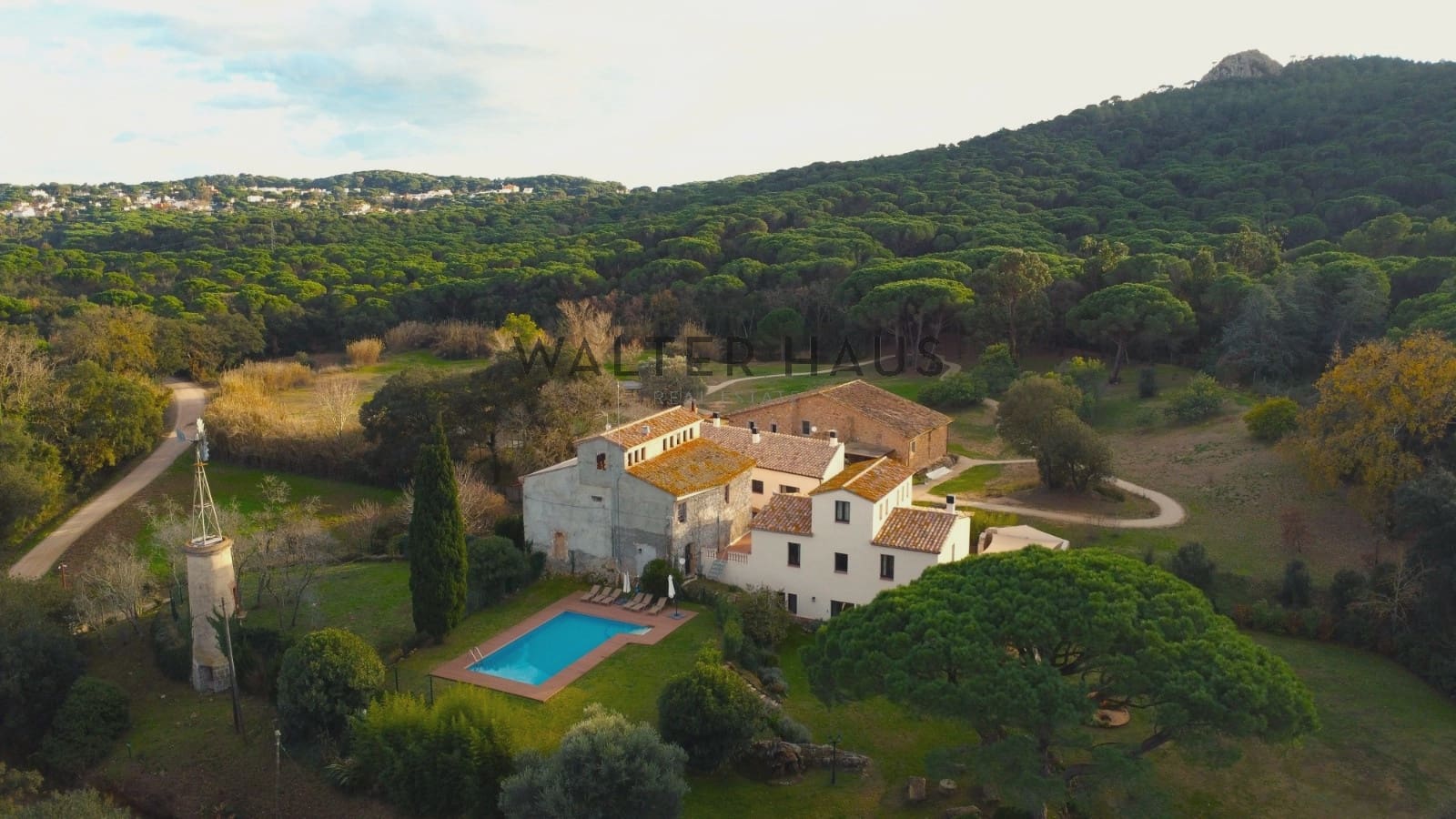 10 bedroom Villa for sale in Santa Cristina d'Aro with pool - € 6,950,000 (Ref: 9517903)
