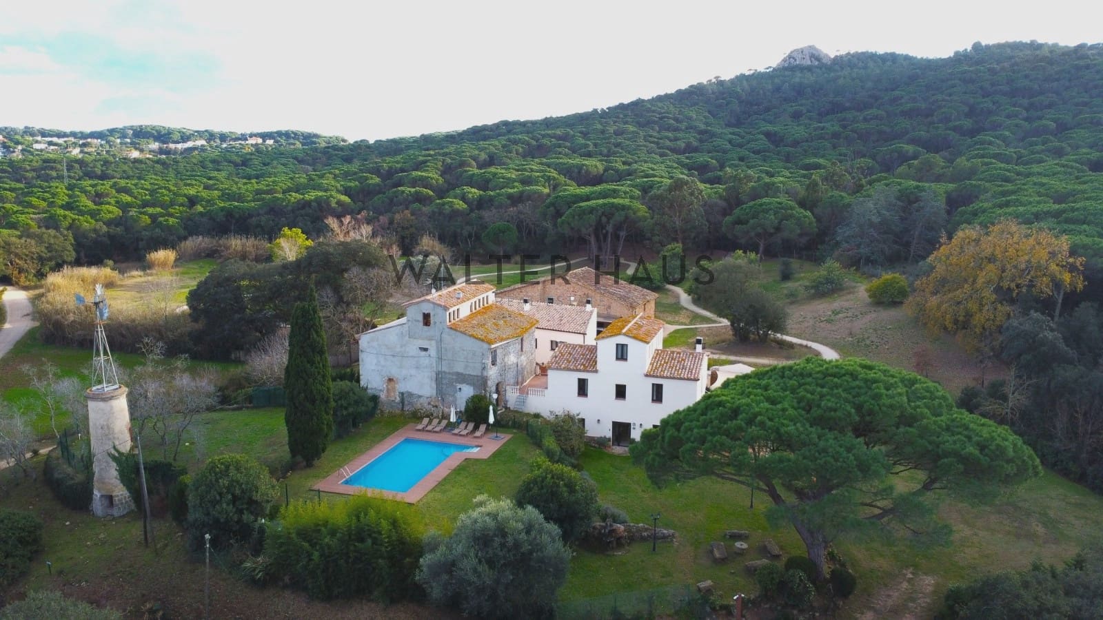 10 bedroom Villa for sale in Santa Cristina d'Aro with pool - € 6,950,000 (Ref: 9517903)