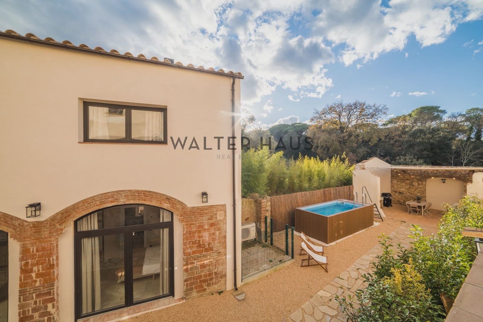 10 bedroom Villa for sale in Santa Cristina d'Aro with pool - € 6,950,000 (Ref: 9517903)