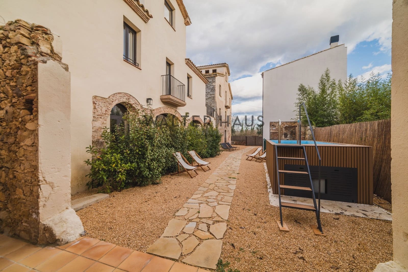 10 bedroom Villa for sale in Santa Cristina d'Aro with pool - € 6,950,000 (Ref: 9517903)