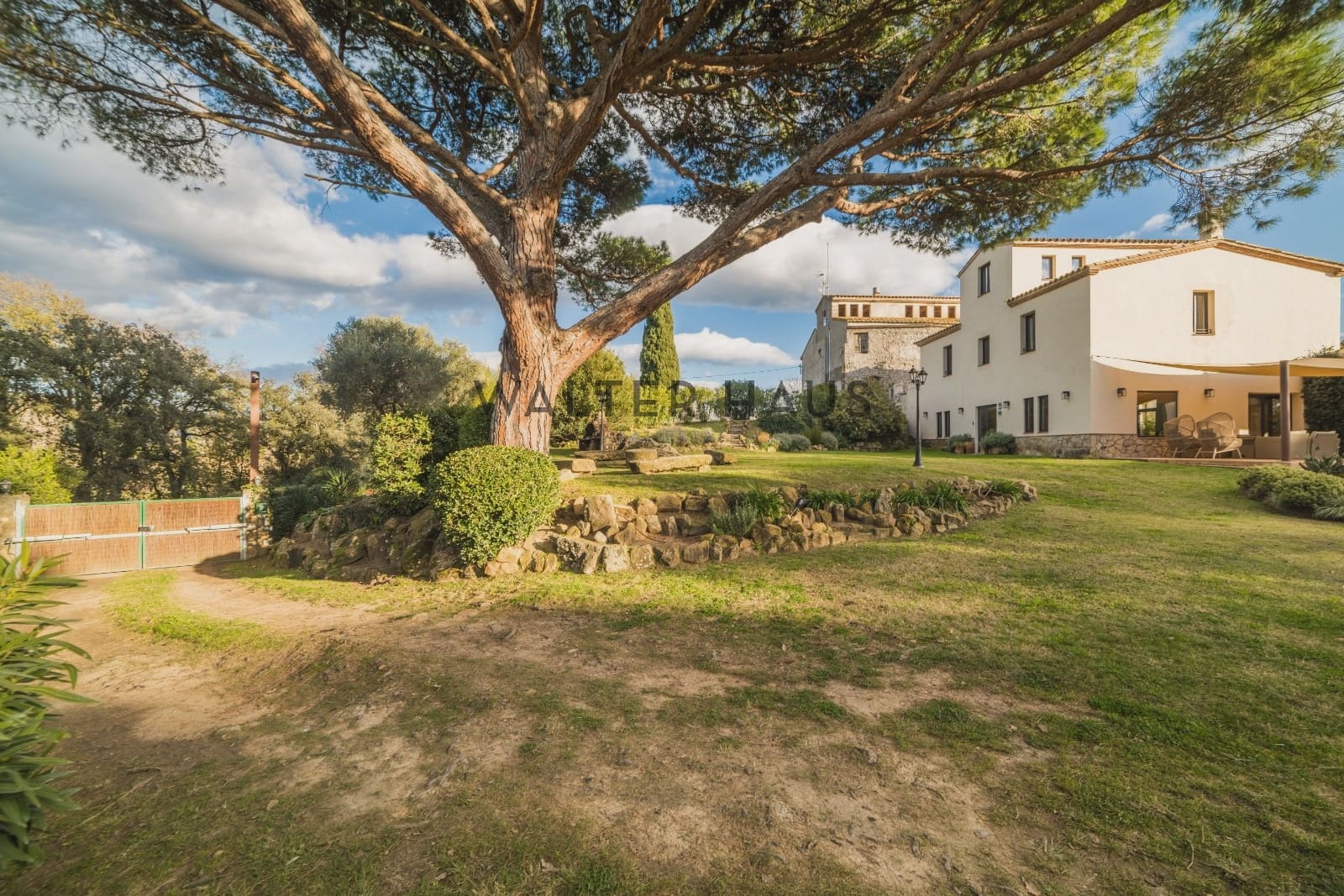 10 bedroom Villa for sale in Santa Cristina d'Aro with pool - € 6,950,000 (Ref: 9517903)