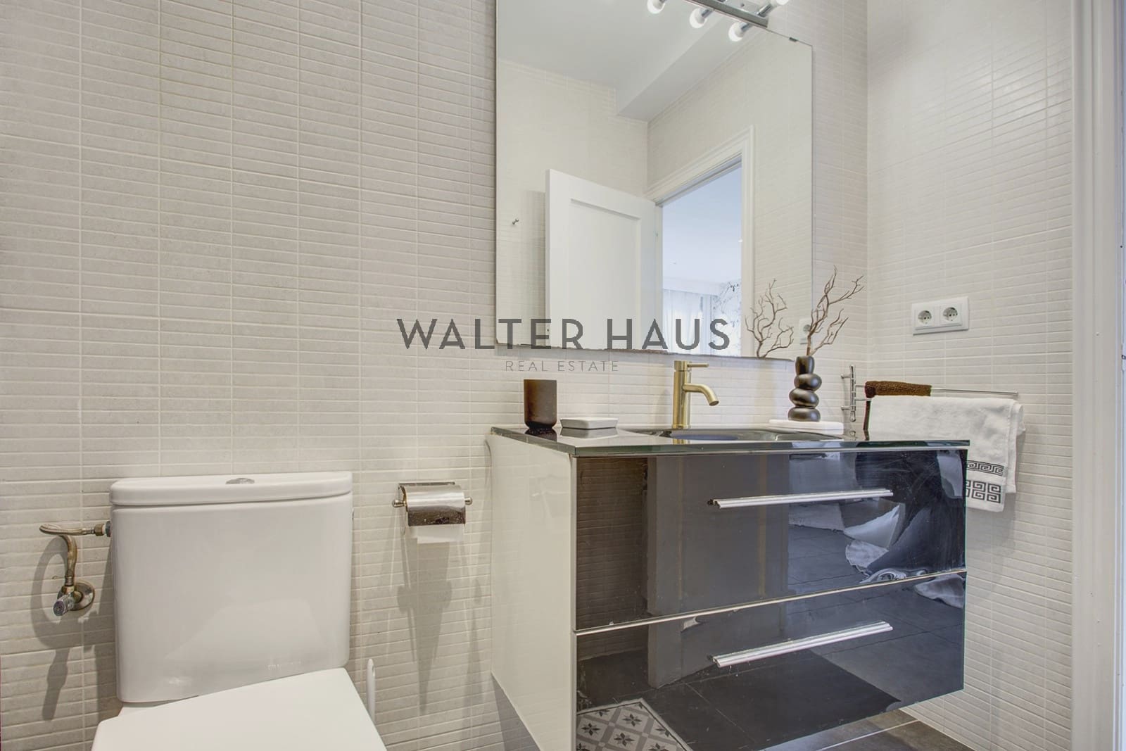 1 makuuhuone Kattohuoneisto myytävänä paikassa Barcelona kaupunki - 595 000 € (Ref: 9528338)