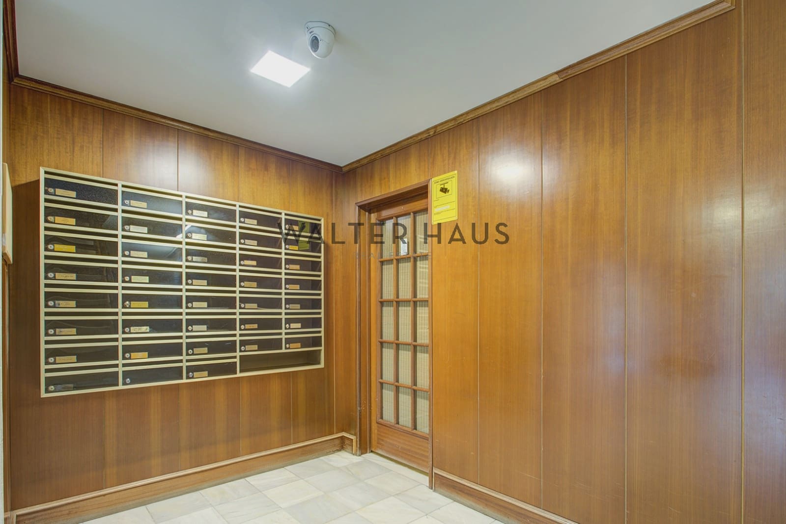 1 makuuhuone Kattohuoneisto myytävänä paikassa Barcelona kaupunki - 595 000 € (Ref: 9528338)