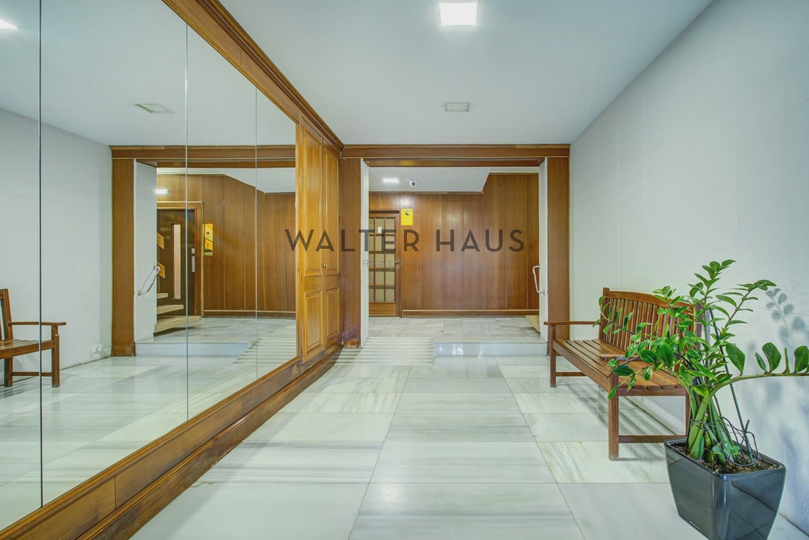 1 makuuhuone Kattohuoneisto myytävänä paikassa Barcelona kaupunki - 595 000 € (Ref: 9528338)