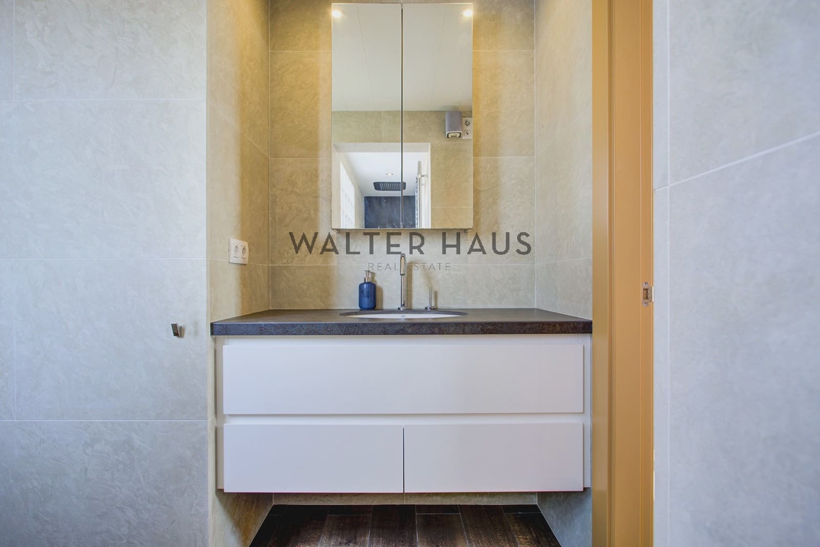 1 slaapkamer Penthouse te koop in Barcelona stad - € 495.000 (Ref: 9528339)