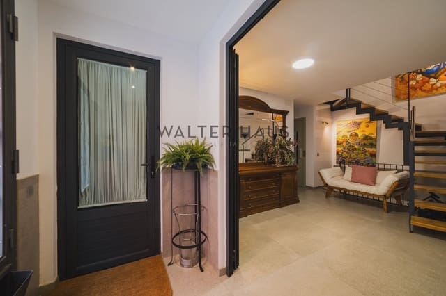 Chalet de 4 habitaciones en Sant Feliu de Guíxols en venta - 840.000 € (Ref: 9528901)