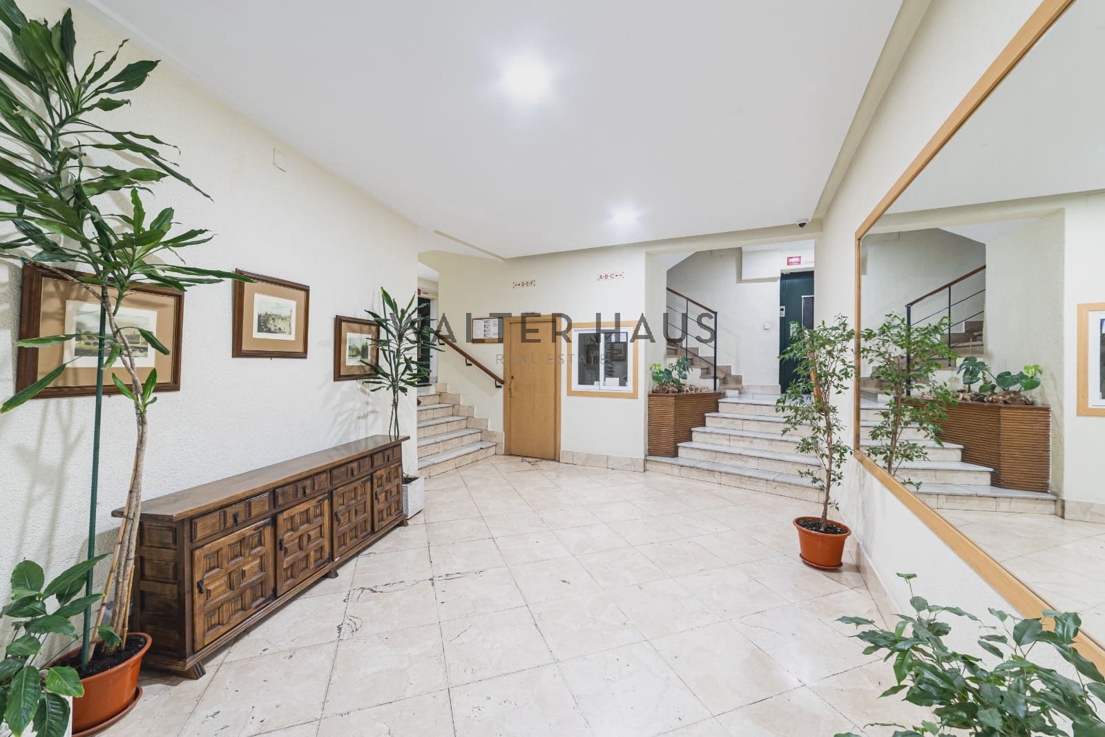 3 sypialnia Mieszkanie do wynajęcia w Miasto Madryt z basenem - 1 850 € (Ref: 9532470)