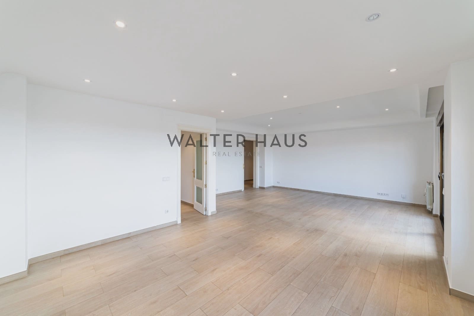 4 slaapkamer Flat te koop in Madrid stad - € 1.745.000 (Ref: 9539780)