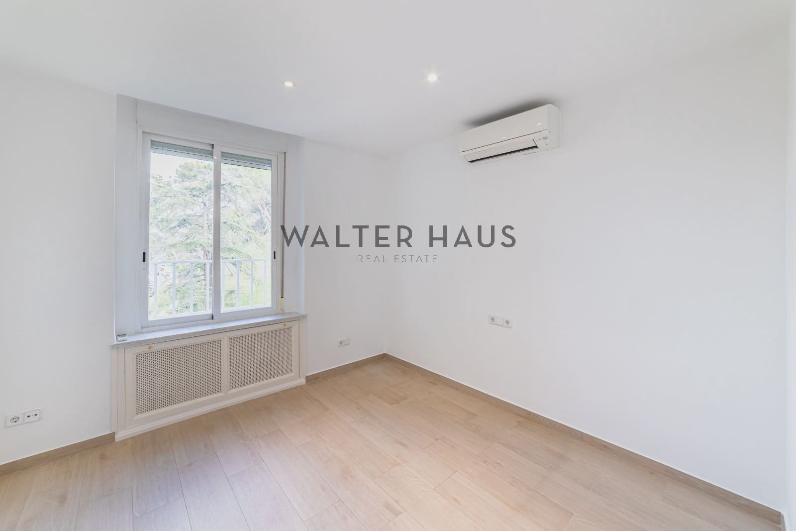 4 slaapkamer Flat te koop in Madrid stad - € 1.745.000 (Ref: 9539780)