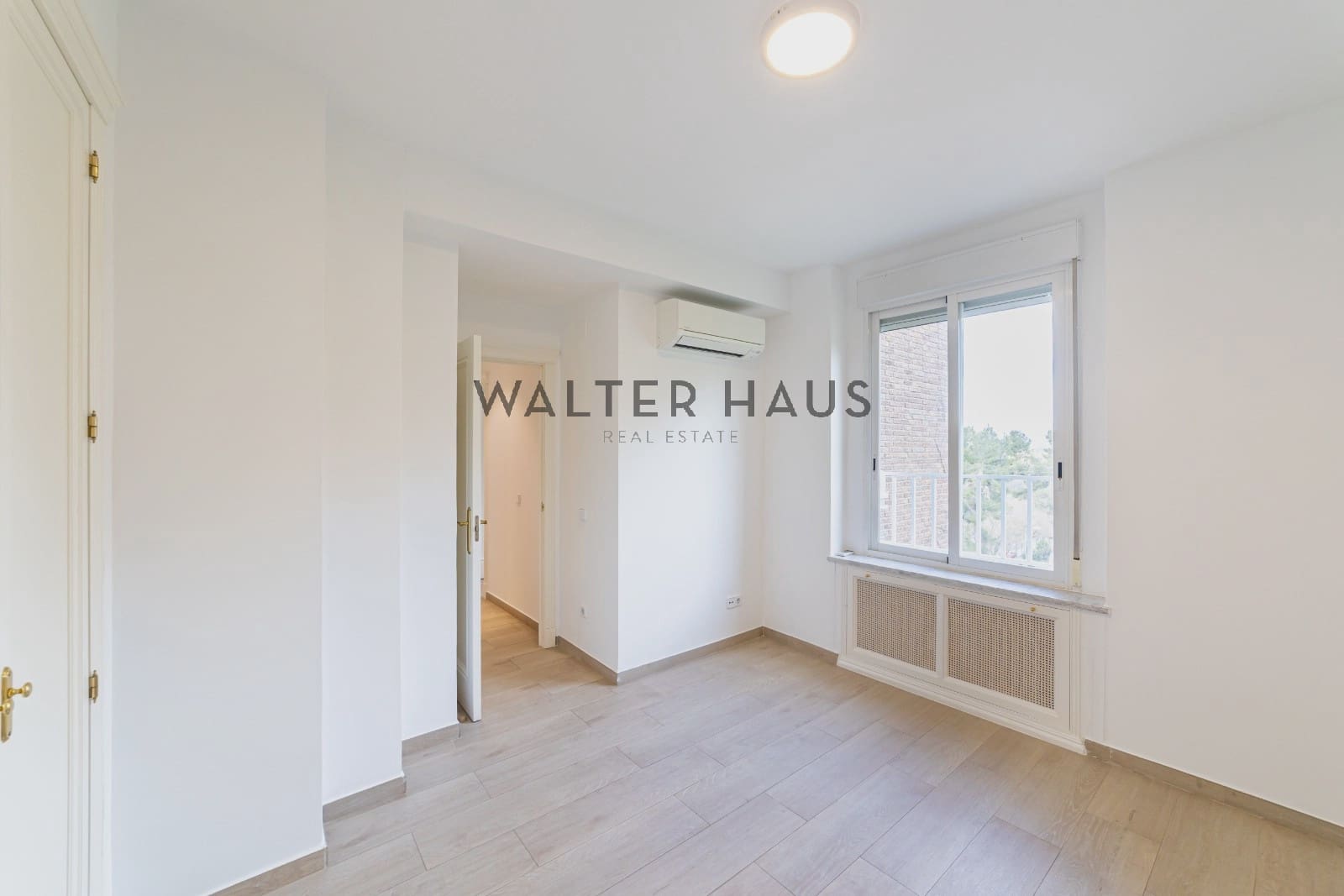 4 slaapkamer Flat te koop in Madrid stad - € 1.745.000 (Ref: 9539780)