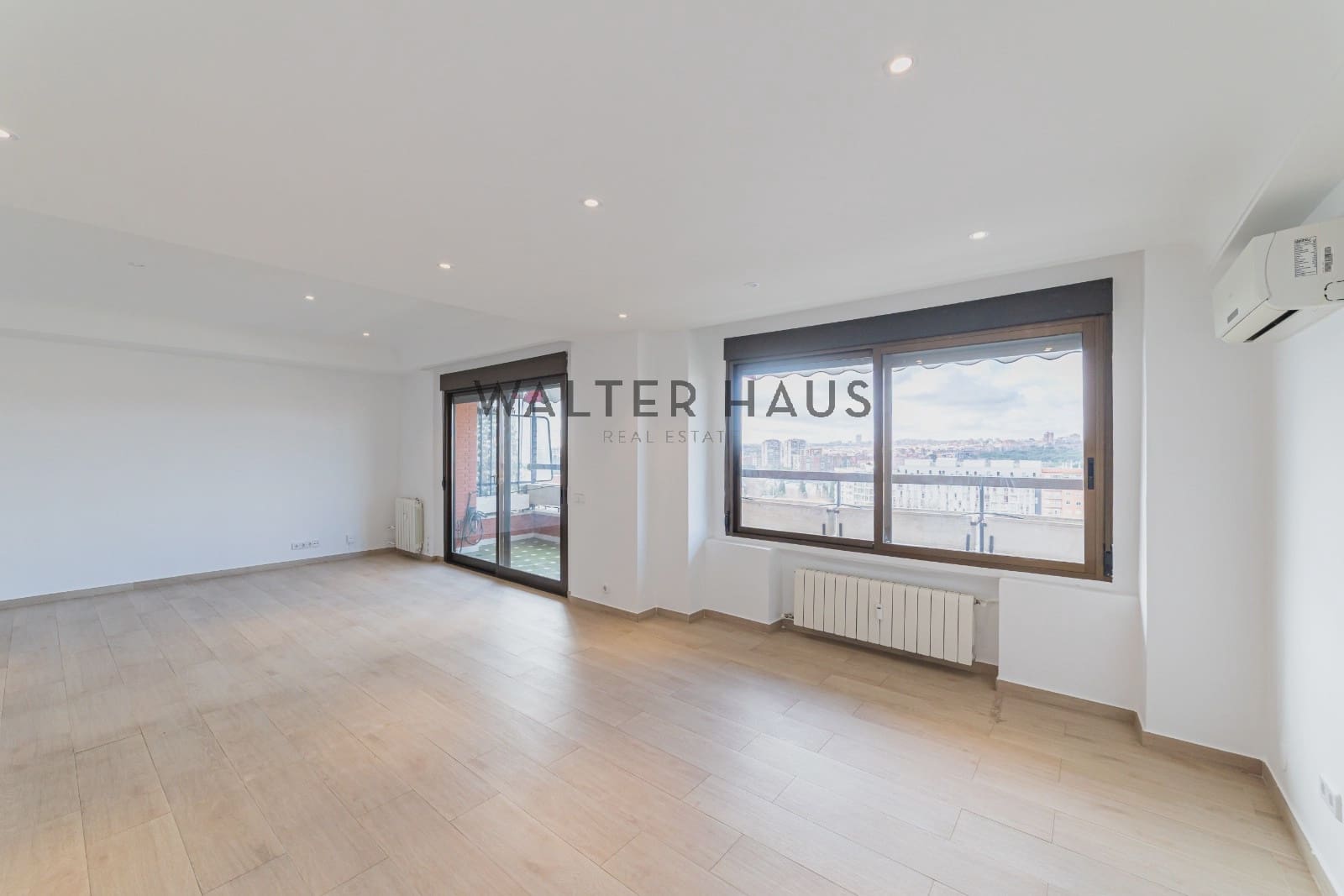 4 slaapkamer Flat te koop in Madrid stad - € 1.745.000 (Ref: 9539780)