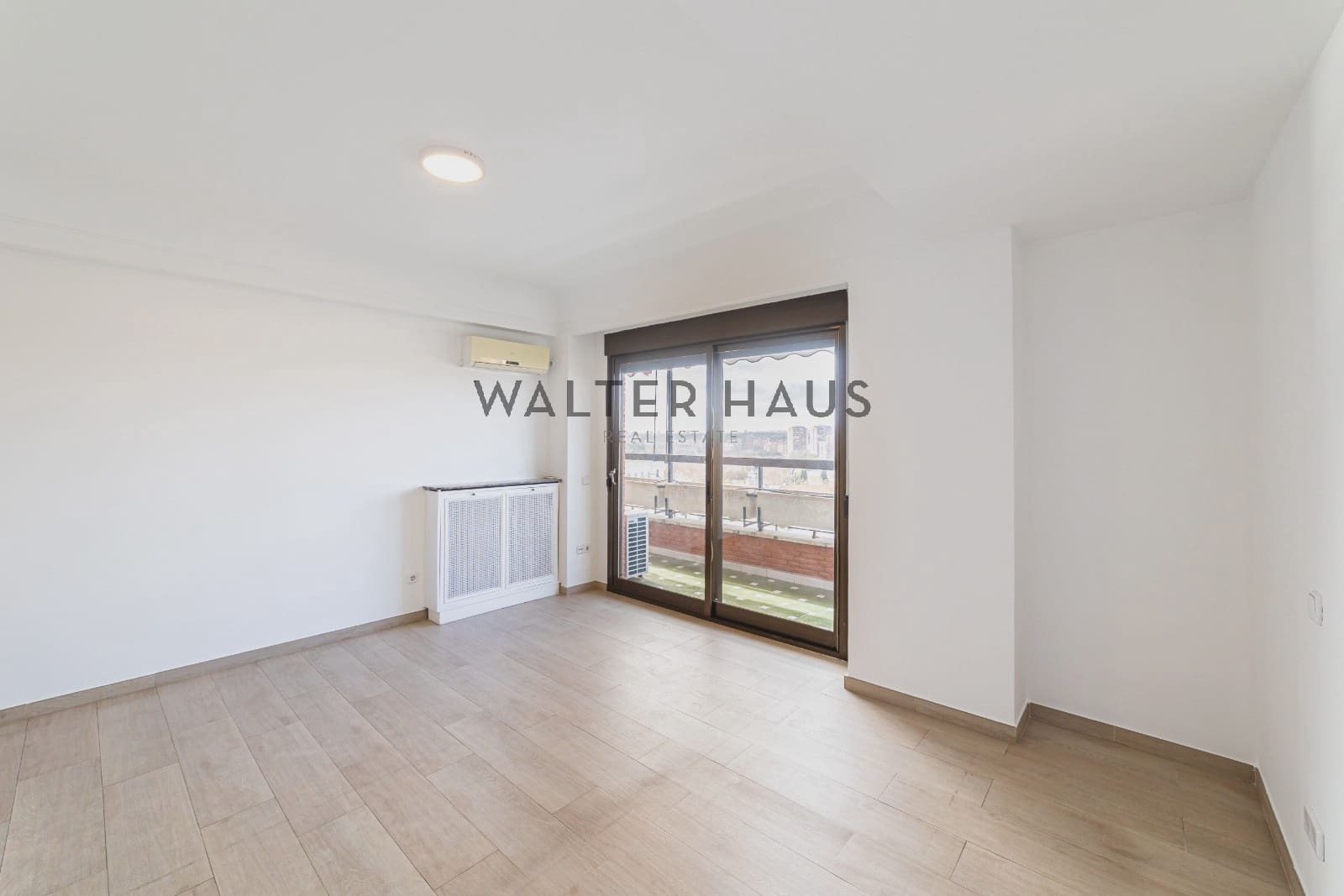 4 slaapkamer Flat te koop in Madrid stad - € 1.745.000 (Ref: 9539780)