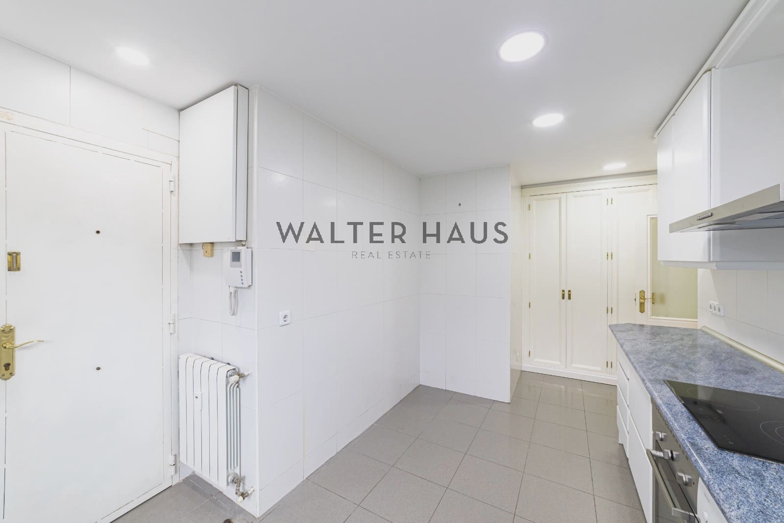 4 slaapkamer Flat te koop in Madrid stad - € 1.745.000 (Ref: 9539780)