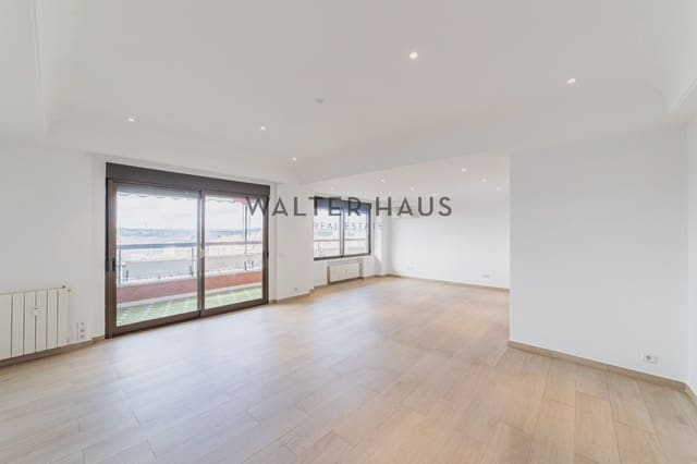 4 slaapkamer Flat te koop in Argüelles, Madrid stad - € 1.745.000 (Ref: 9539780)