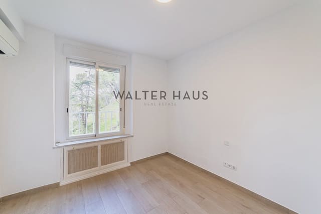 4 slaapkamer Flat te koop in Argüelles, Madrid stad - € 1.745.000 (Ref: 9539780)