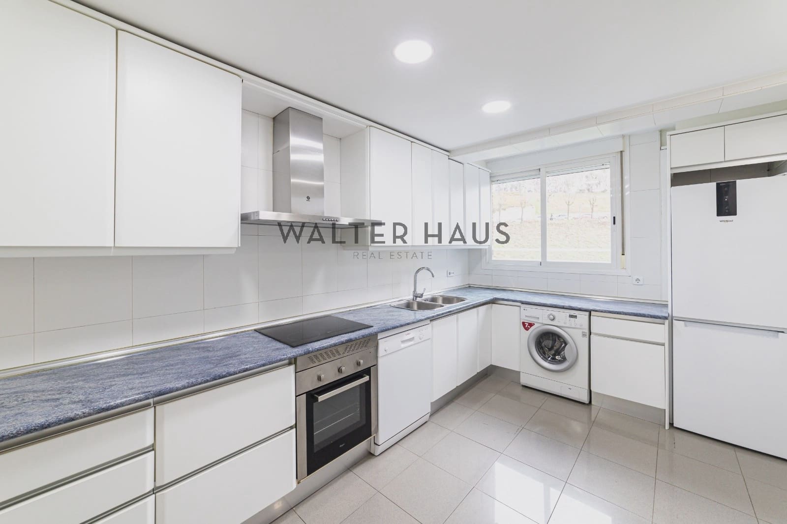 4 slaapkamer Flat te koop in Madrid stad - € 1.745.000 (Ref: 9539780)