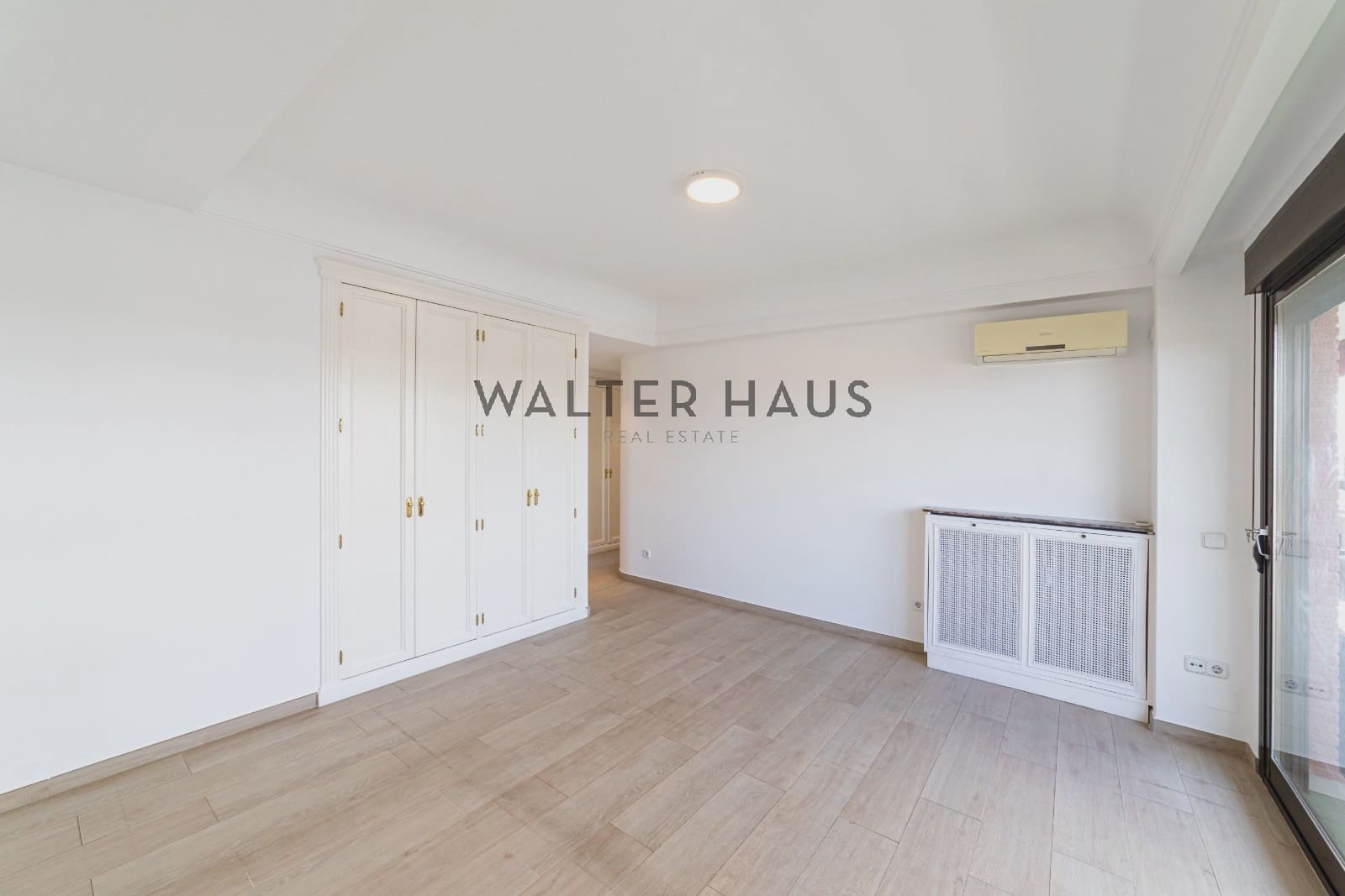 4 slaapkamer Flat te koop in Madrid stad - € 1.745.000 (Ref: 9539780)