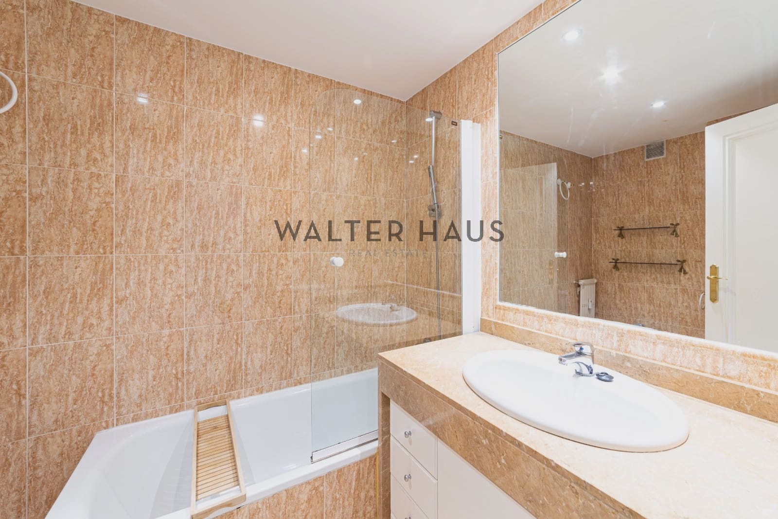 4 slaapkamer Flat te koop in Madrid stad - € 1.745.000 (Ref: 9539780)