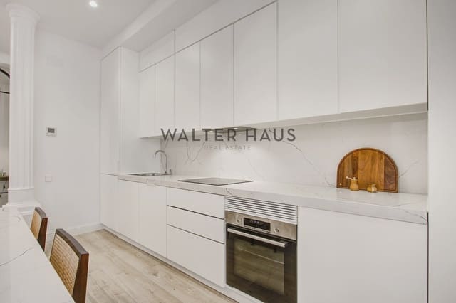 3 sovrum Lägenhet till salu i El Barri Gòtic, Barcelona stad - 990 000 € (Ref: 9542681)