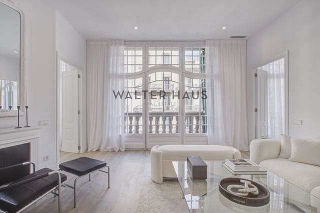 3 sovrum Lägenhet till salu i El Barri Gòtic, Barcelona stad - 990 000 € (Ref: 9542681)