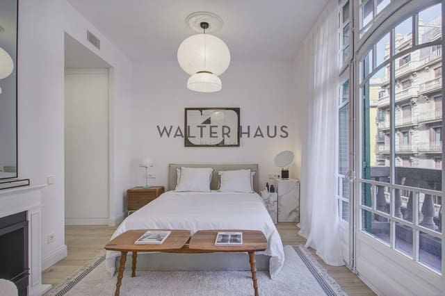 3 sovrum Lägenhet till salu i El Barri Gòtic, Barcelona stad - 990 000 € (Ref: 9542681)