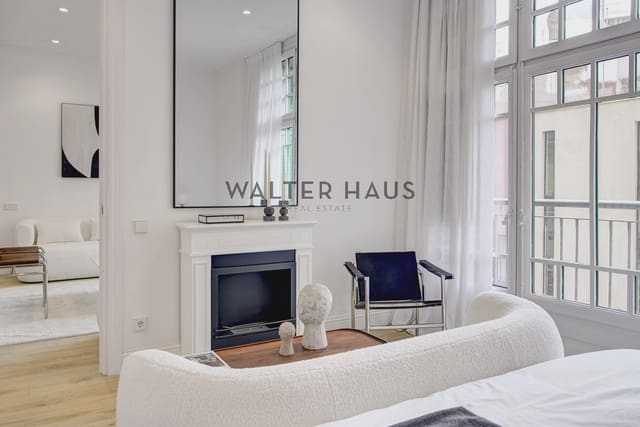 3 chambre Appartement à vendre à El Barri Gòtic, Barcelone ville - 1 250 000 € (Ref: 9542682)