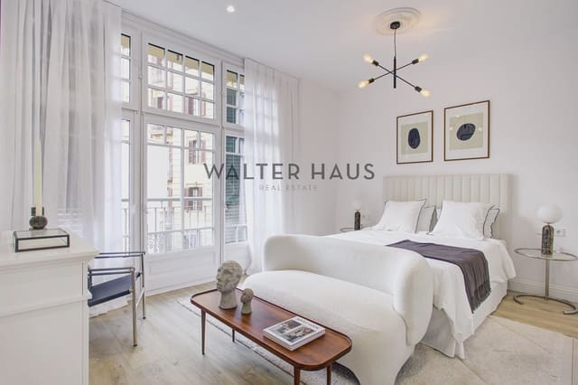 3 chambre Appartement à vendre à El Barri Gòtic, Barcelone ville - 1 250 000 € (Ref: 9542682)