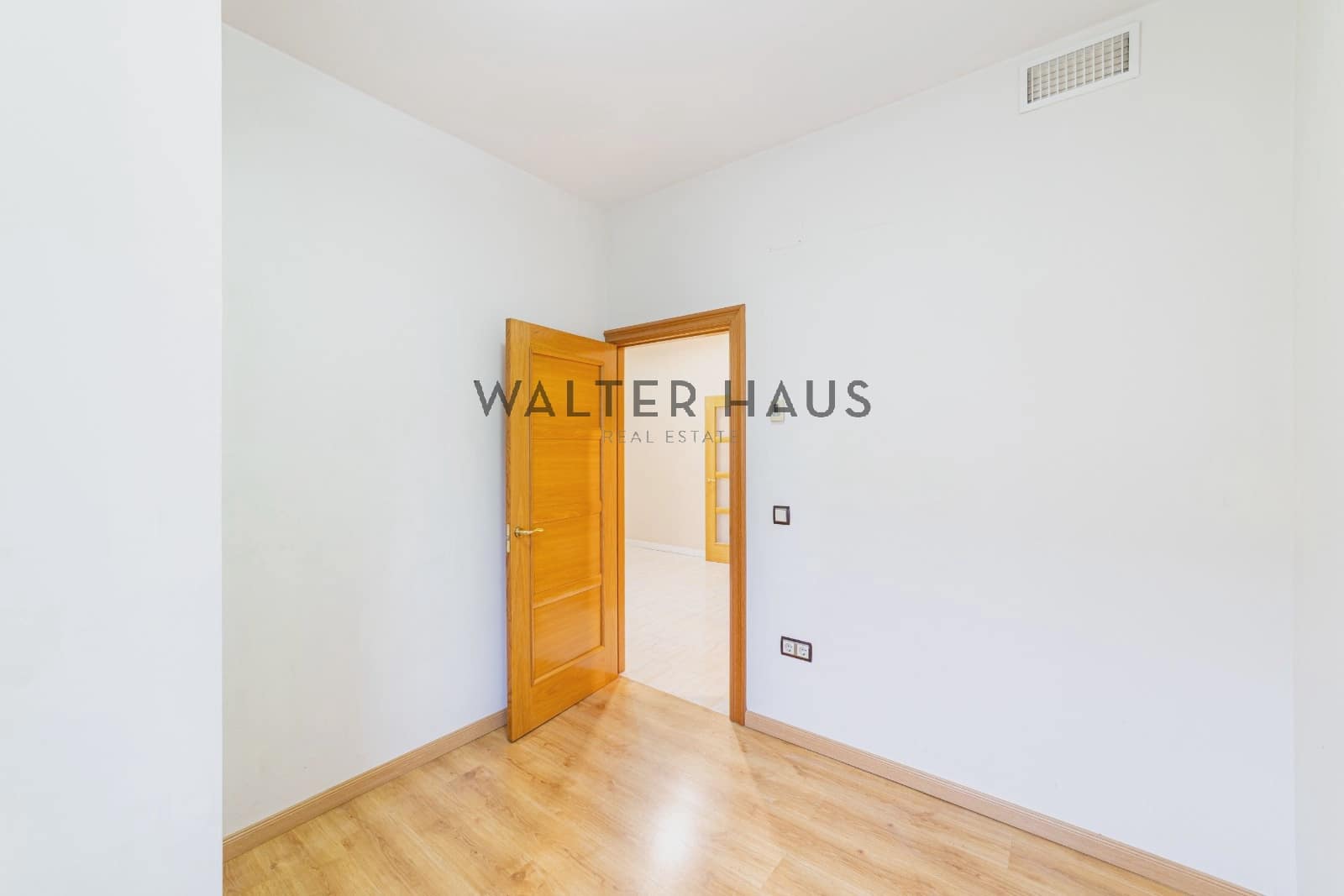 Piso de 5 habitaciones en Madrid ciudad en venta - 1.125.000 € (Ref: 9548983)