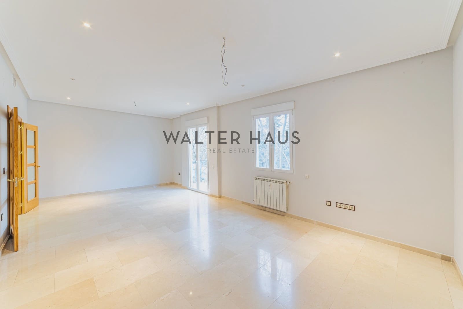 Piso de 5 habitaciones en Madrid ciudad en venta - 1.125.000 € (Ref: 9548983)