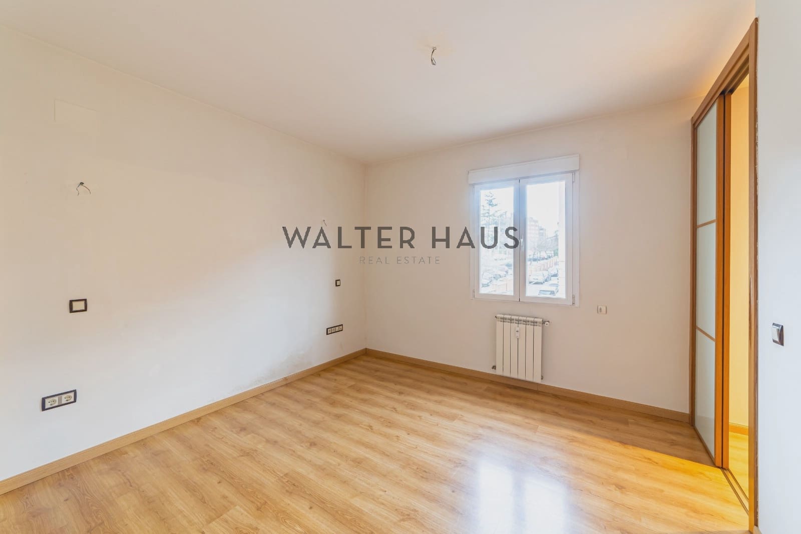 Piso de 5 habitaciones en Madrid ciudad en venta - 1.125.000 € (Ref: 9548983)